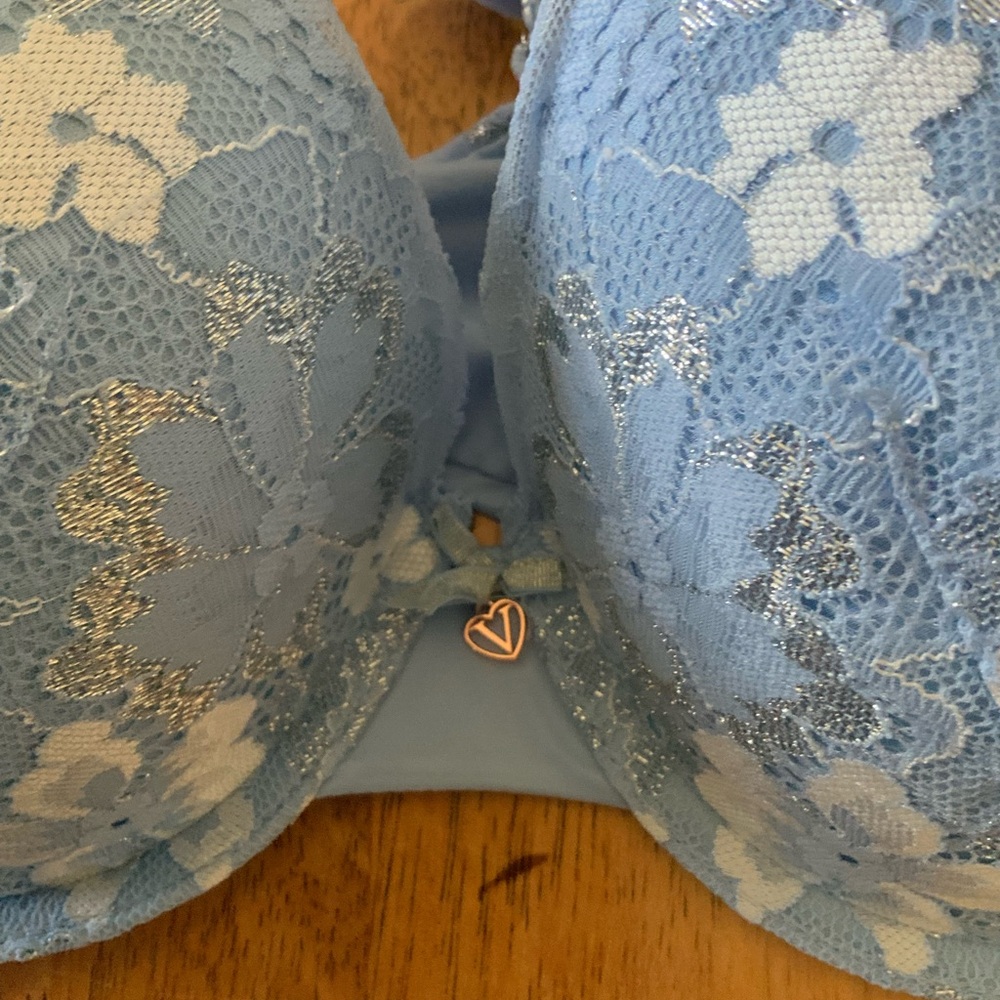 Victoria’s Secret bras